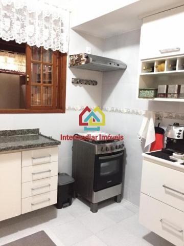 Comary - Ótima casa triplex geminada em condomínio com lazer - Foto 15