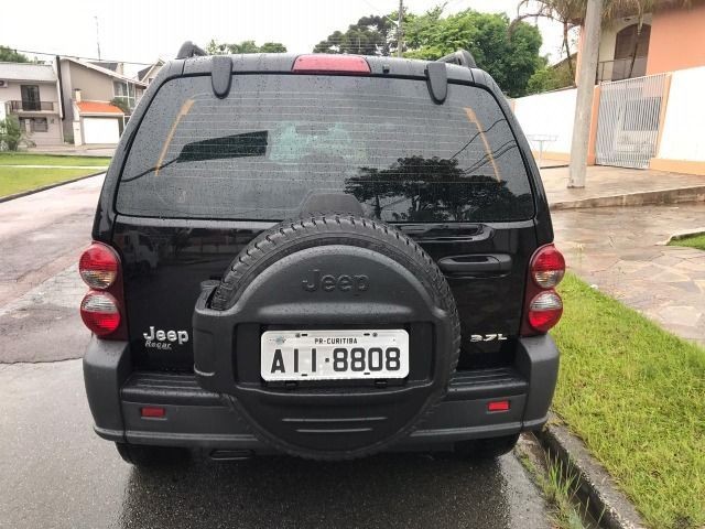 Jeep Cherokee sport v6 2007 - Foto 6