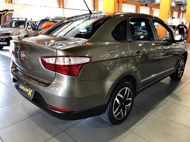 Fiat Grand Siena Dualogic 1.6 2015 - Foto 6