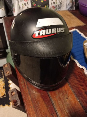 Capacete da Tauros