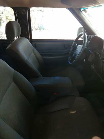 Vendo s10 diesel IMPECÁVEL - Foto 2