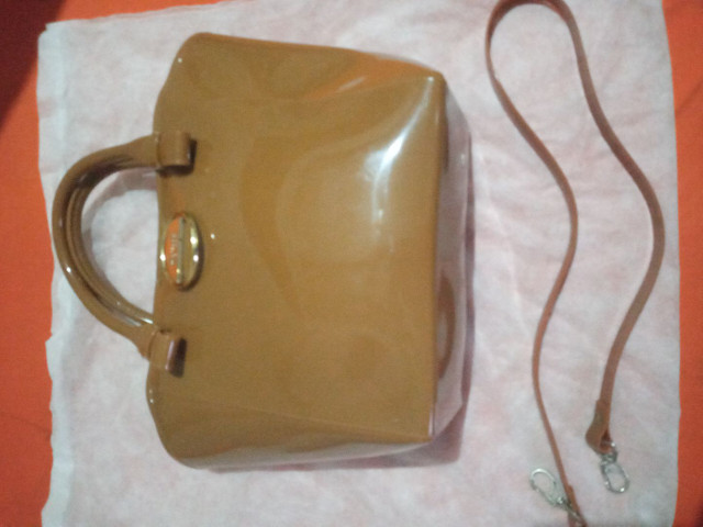 Vendo bolsa melissa