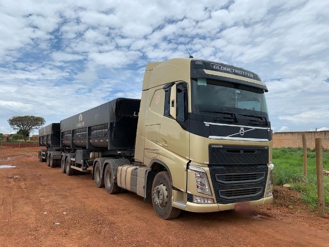 VOLVO FH 540 6X4  RODOCAÇAMBA 