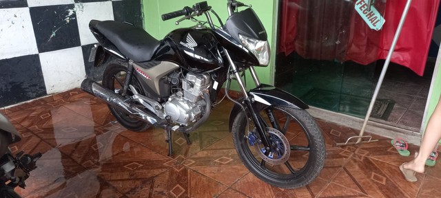 VENDE-SE TITAN 150