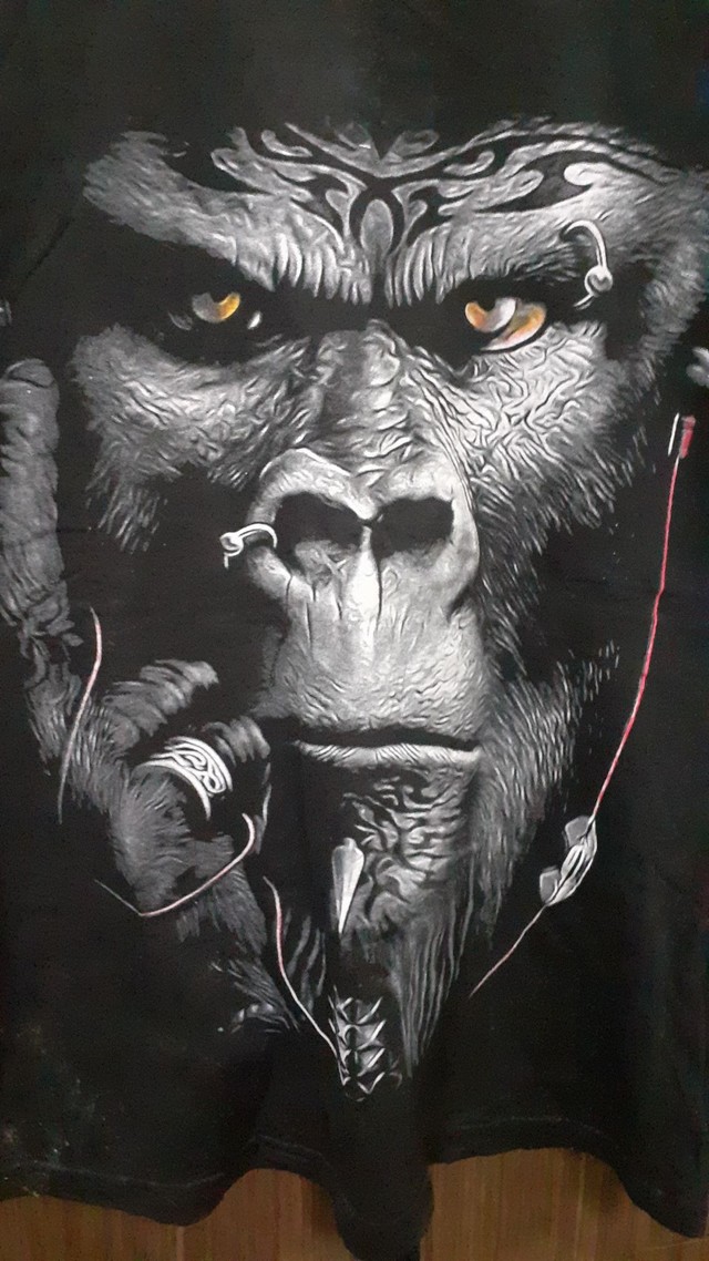 Camisa Kong estilo Tatoo