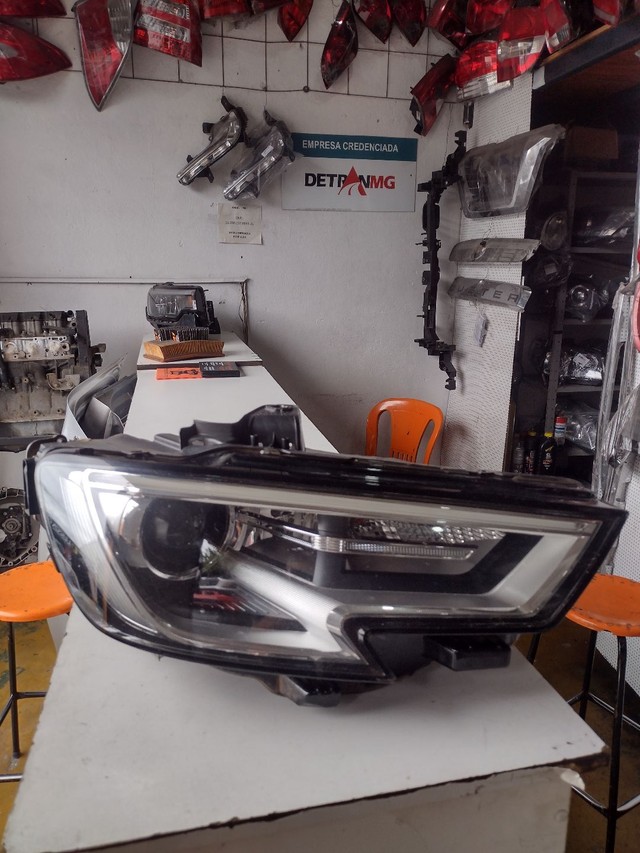 Farol direito Audi A3 2016/19 sedam 