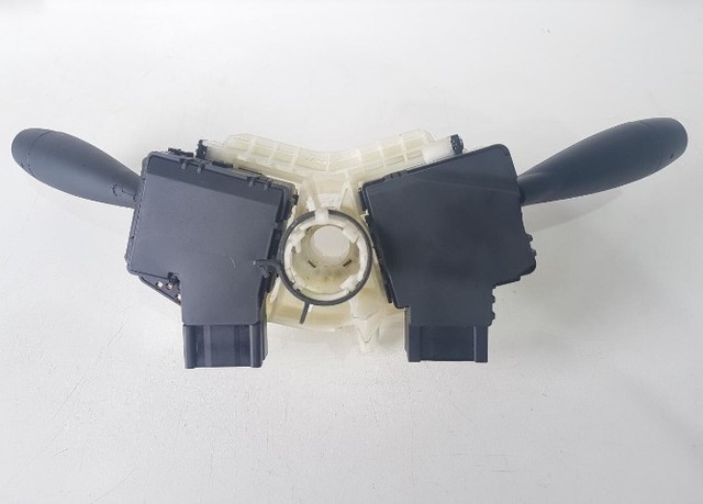 255677308r - Chave De Seta Sem Milha Renault Kwid - Foto 2