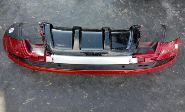 Parachoque Traseiro Range Rover Evoque 2012/2015 c/ detalhe