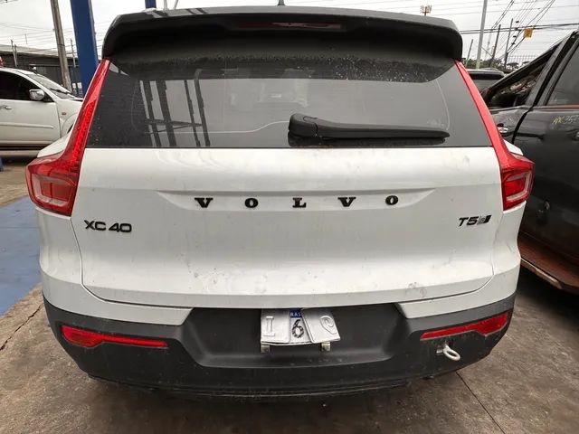 SUCATA VOLVO XC40 T5 R-DESIGN 2.0 252cv AWD - Foto 2