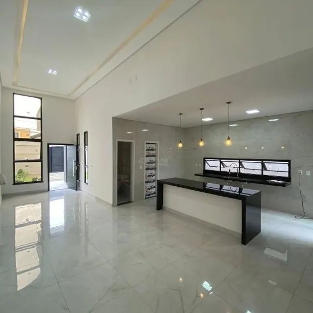 Casa com 3 quartos sendo 3  suites - Maraponga - 157m²