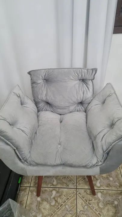 Poltrona confortável e moderna - Foto 4