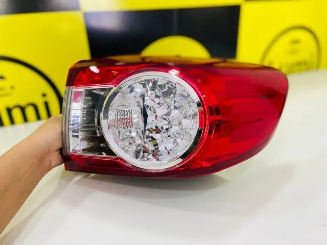 Lanterna Corolla Canto 2012 a 2014 com led - Novo!!