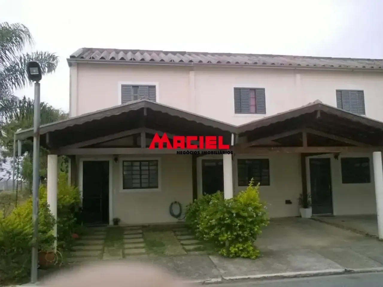 Sobrado à Venda no Condomínio Fechado Girassol - Zona Norte, São José dos Campos - 74 m² -