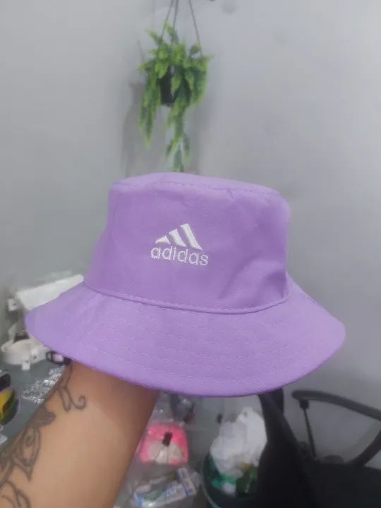 Boné Adidas bucket Lilás Unissex Roupas Pedreira, Belém