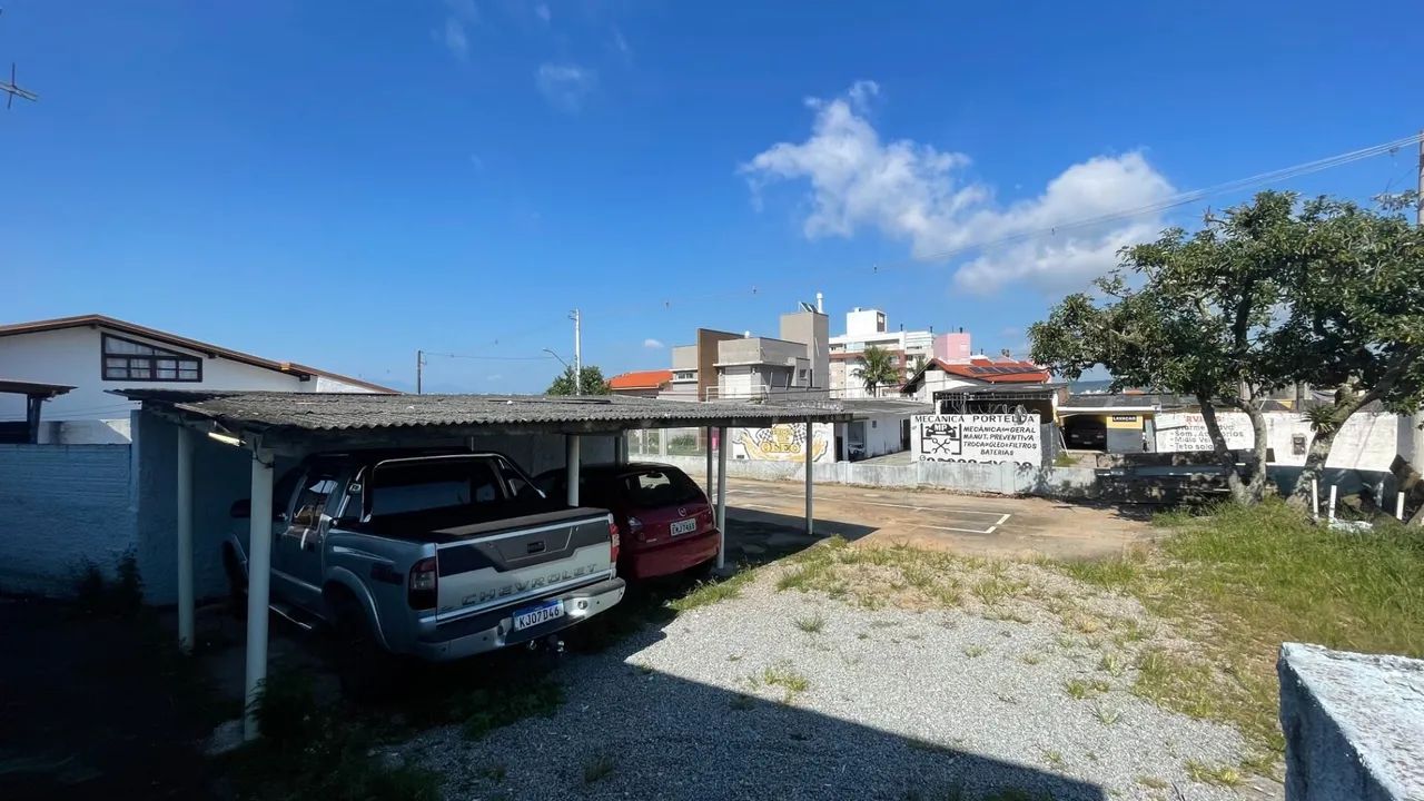 Terreno com 716,40 m² em Capoeiras - Á venda em Florianópolis - Foto 3