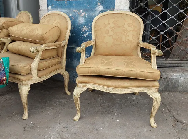 POLTRONAS ANTIGA LUIS XV( COPACABANA PALACE)