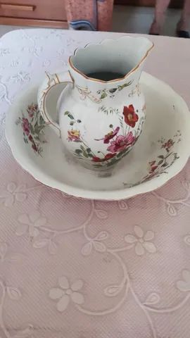 Gomil Antigo com Bacia em Porcelana Antiga, Delicada Pintura em Policromia  - Foto 5