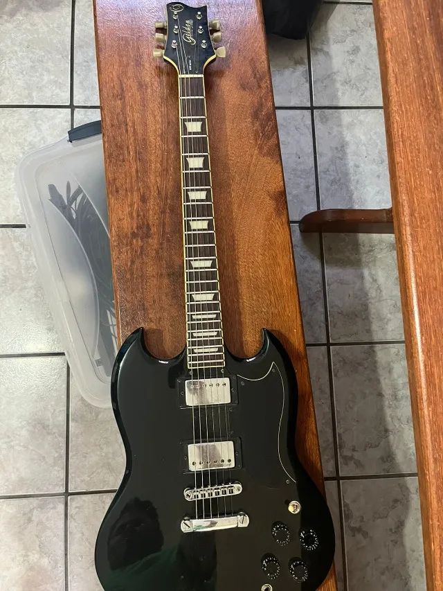 Guitarra Golden SG Series (usado) - LER ANUNCIO