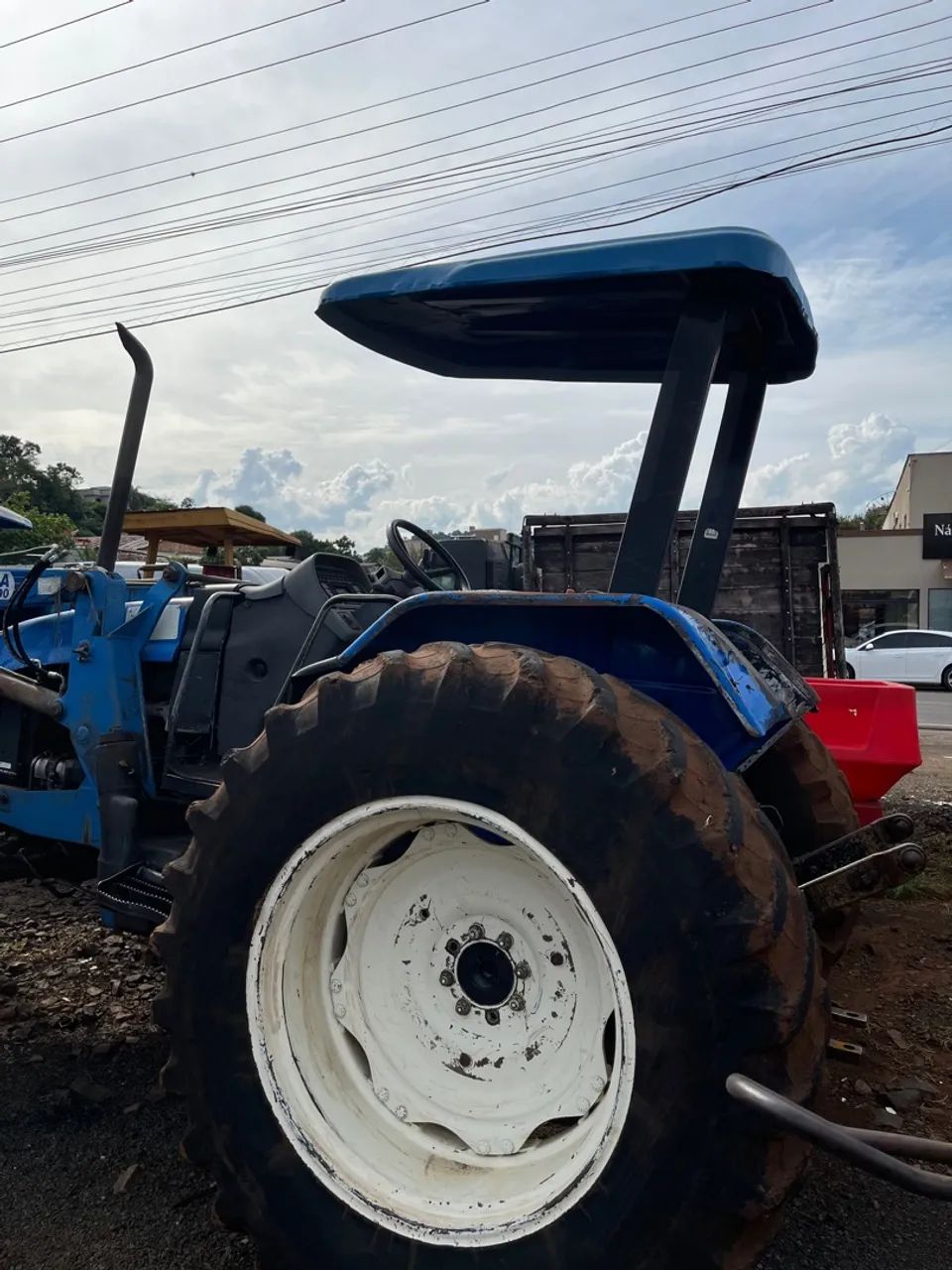 Trator TL 85 com Garfo e conjunto Hidráulico  - Foto 4