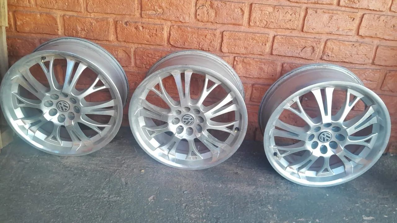 Jogo de rodas aro 17 VW
