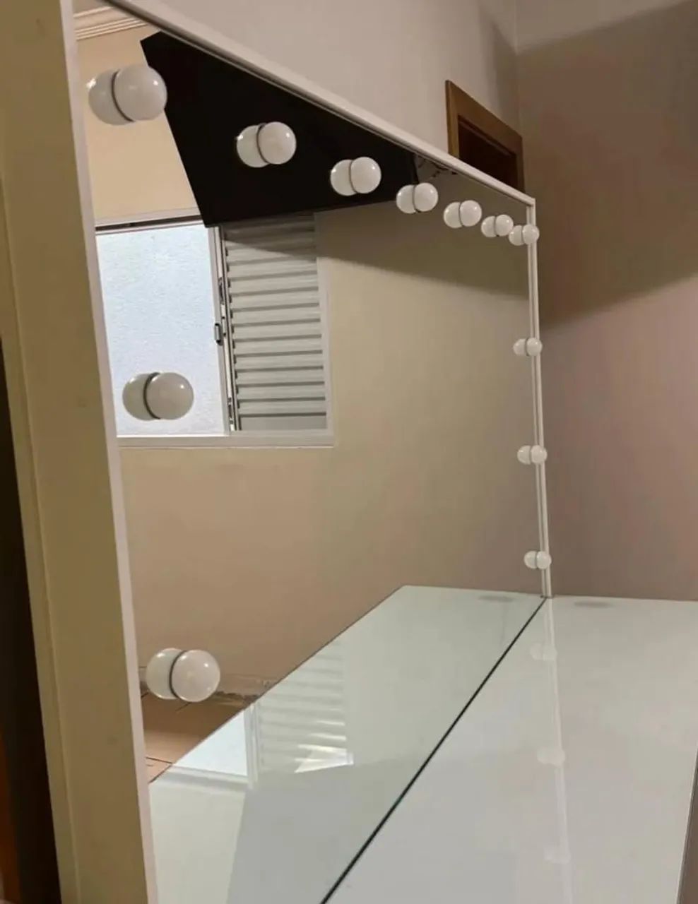 Professional Dressing Table with Illuminated Mirror64291066480387121