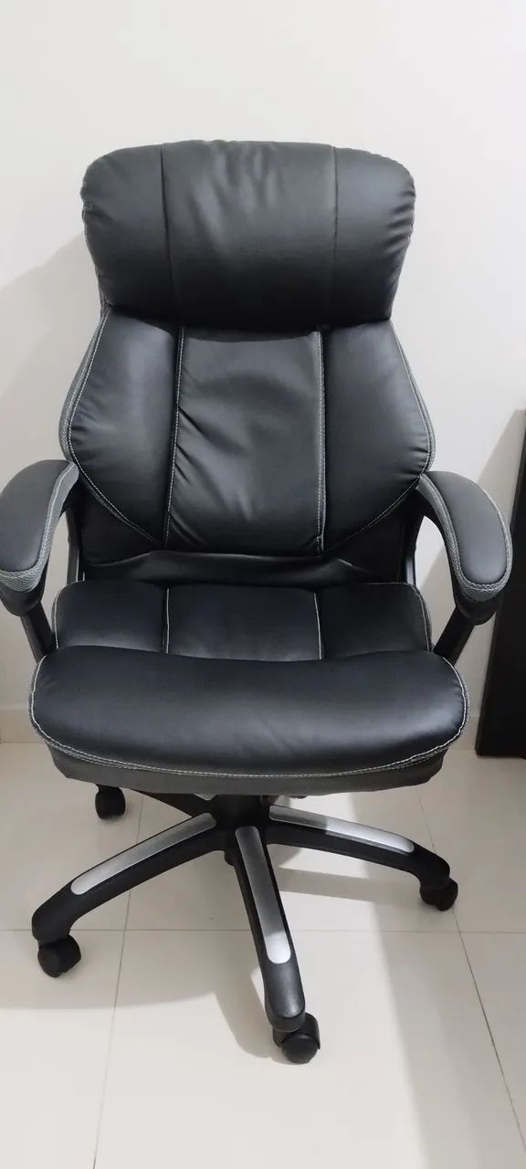 Cadeira de Escritório Giratória com Rodinhas