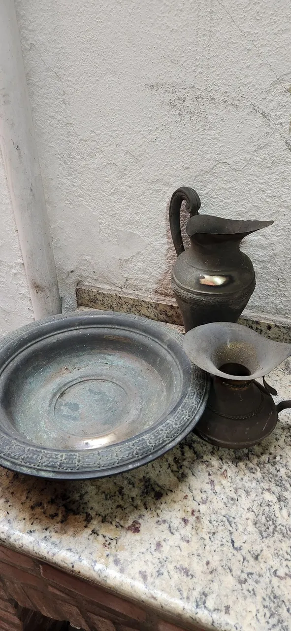 Conjunto de Anfora e bacia