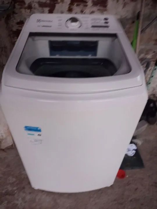 Máquina de Lavar Electrolux 14kg - Impecável - Foto 3