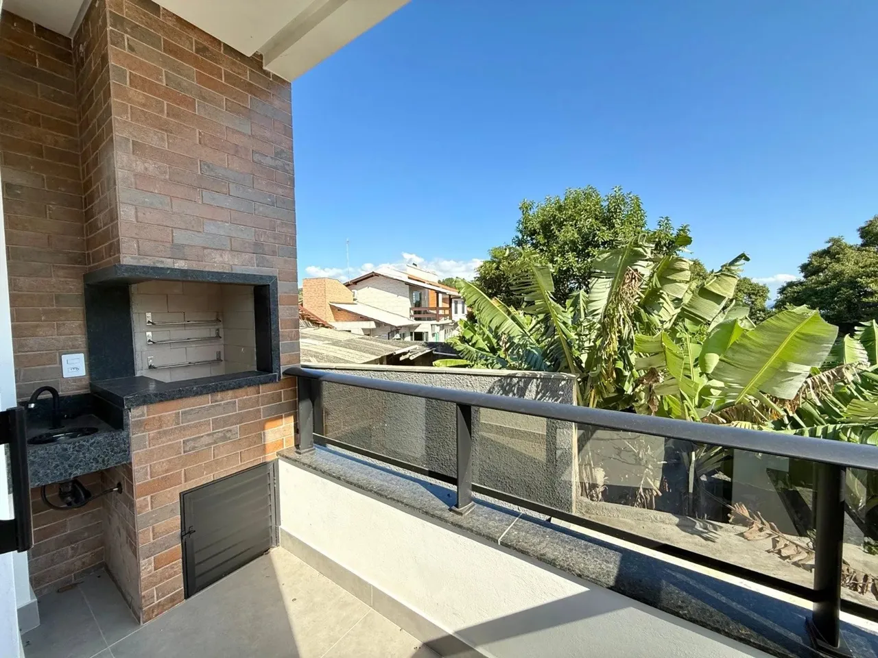 Peninsula Residence