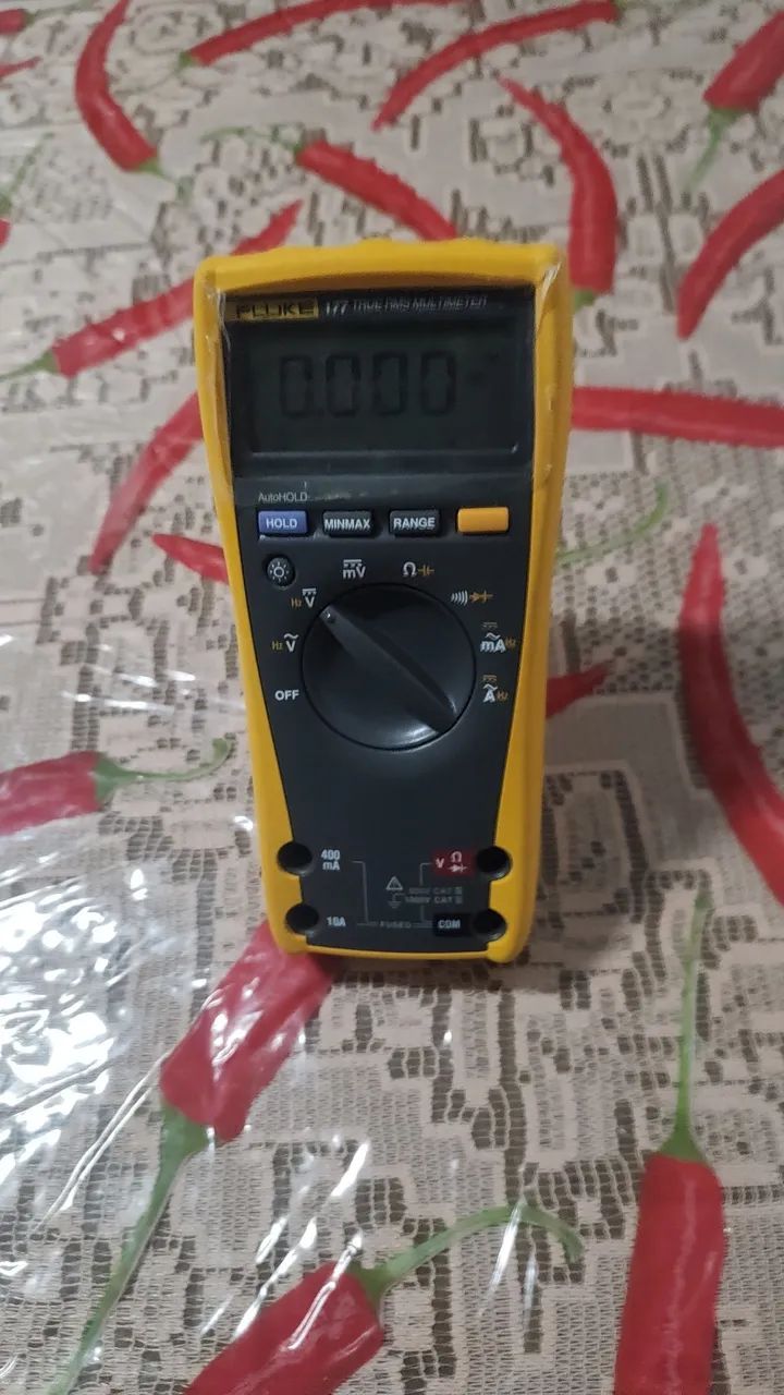 Multímetro Fluke true RMS 177