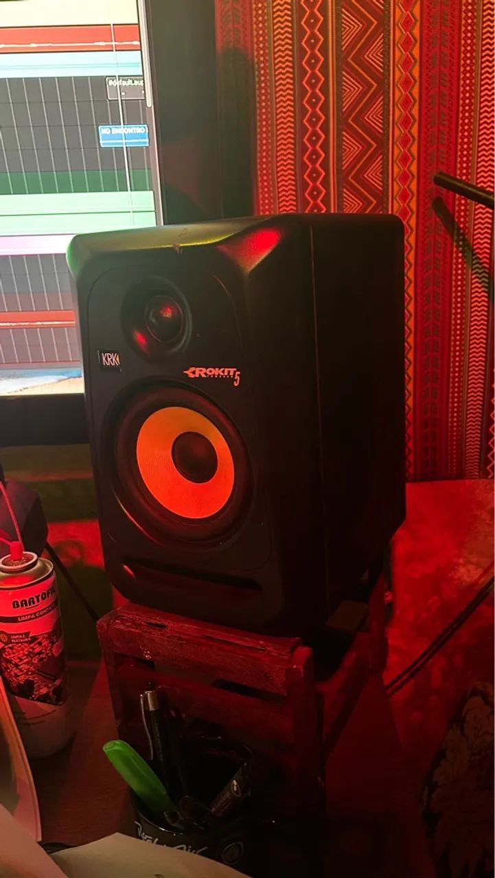 Monitor referência KRK 5 ( valor do par )