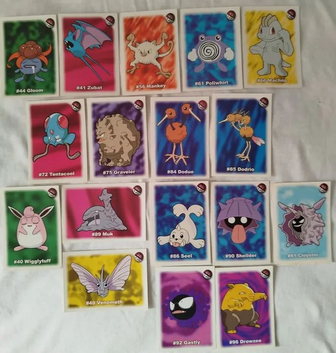 2 Figurinhas Pokémon - Foto 3