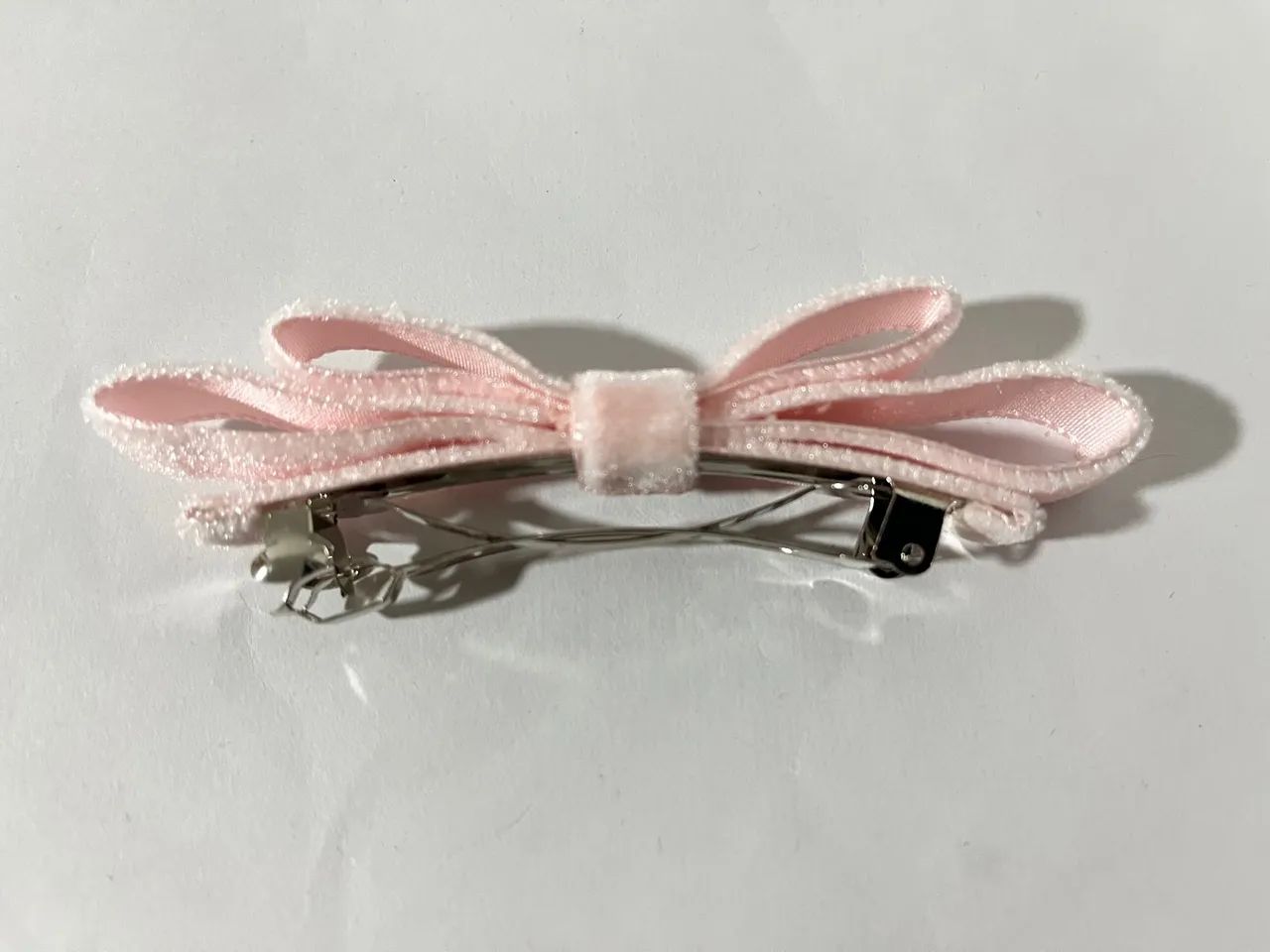 Presilha de cabelo laço rosa de veludo  - Foto 2