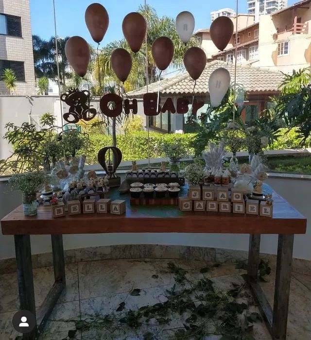 Mesa aparador em ipê para bolo - Foto 3