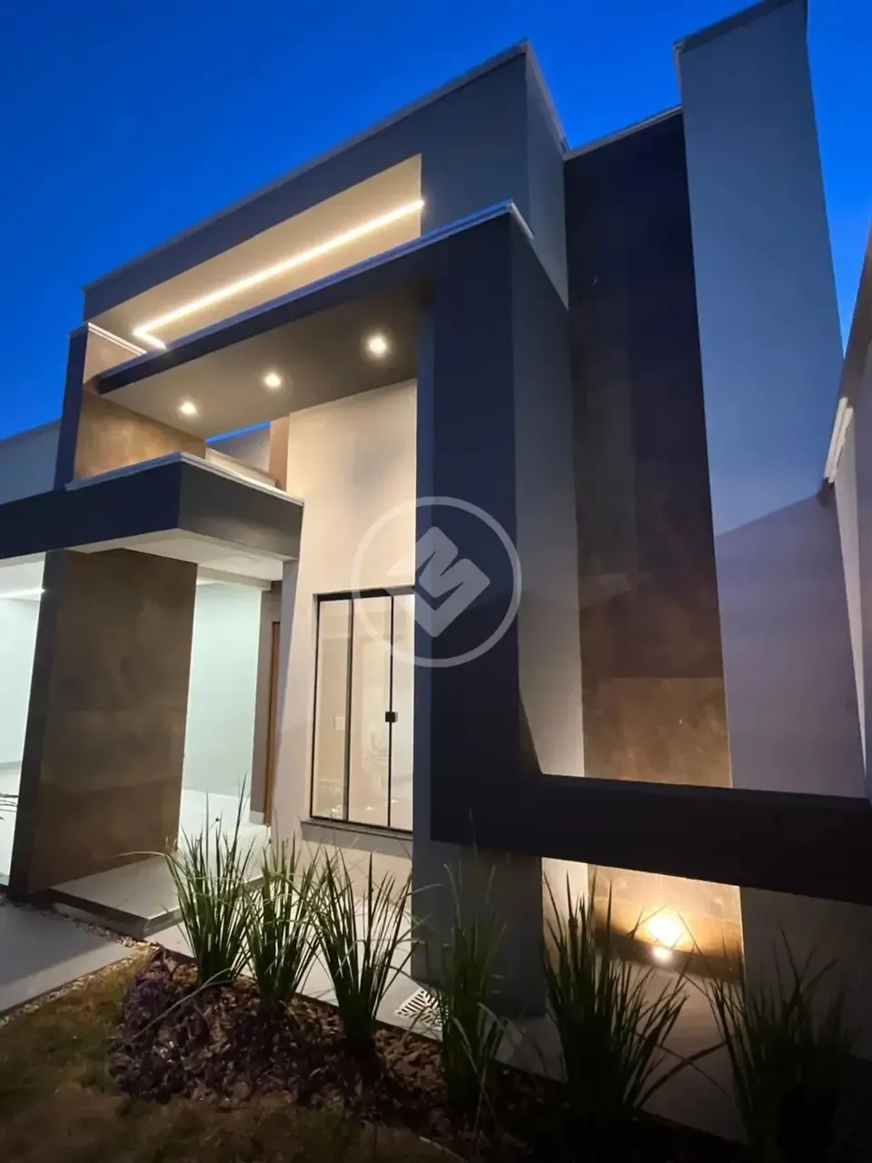 CASA RESIDENCIAL BRISAS DO PANTANAL - R$ 890.000,00 - 3 QUARTOS, 1 SUITE COM CLOSET, 1 ESC