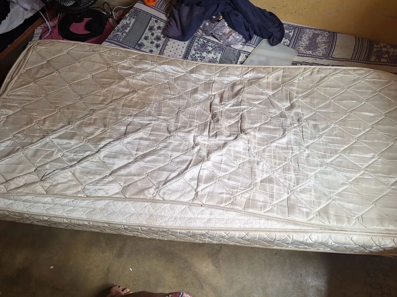 Colchão de espuma - e colchão ortopédico 