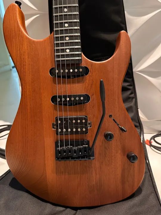 KIT GUITARRA TAGIMA + CUBO VOXSTORM + CAPA - Foto 4