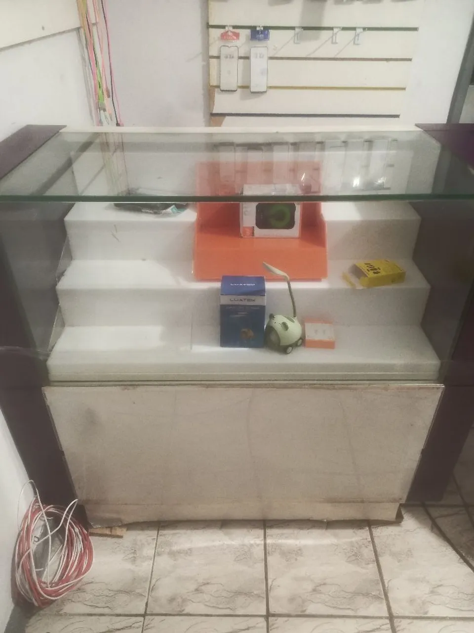 Balcão Expositor de Vidro