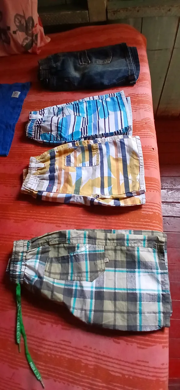 Lote de Shorts Infantis