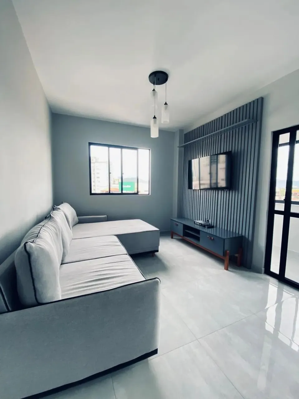 APARTAMENTO PARA LOCAÇÃO ANUAL EM BALNEÁRIO CAMBORIÚ