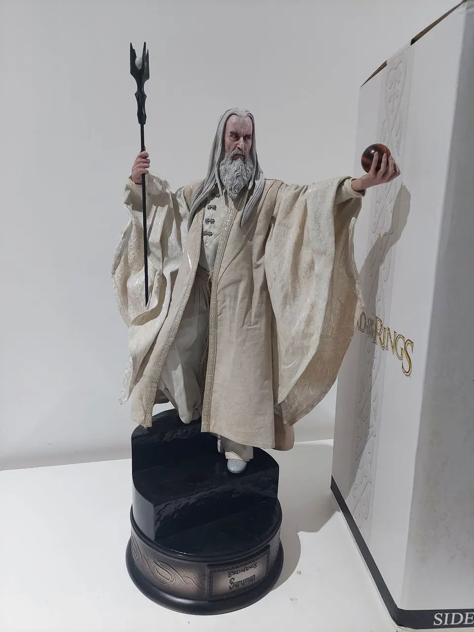 Estátua saruman senhor dos Anéis sideshow 1/4 Premium  - Foto 3