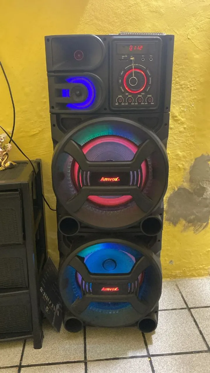 Caixa de Som Amvox com Bluetooth e Luzes