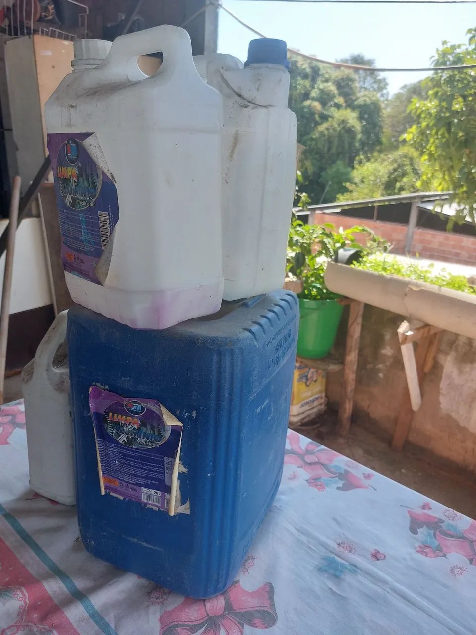 Recipiente pra jardinagem 