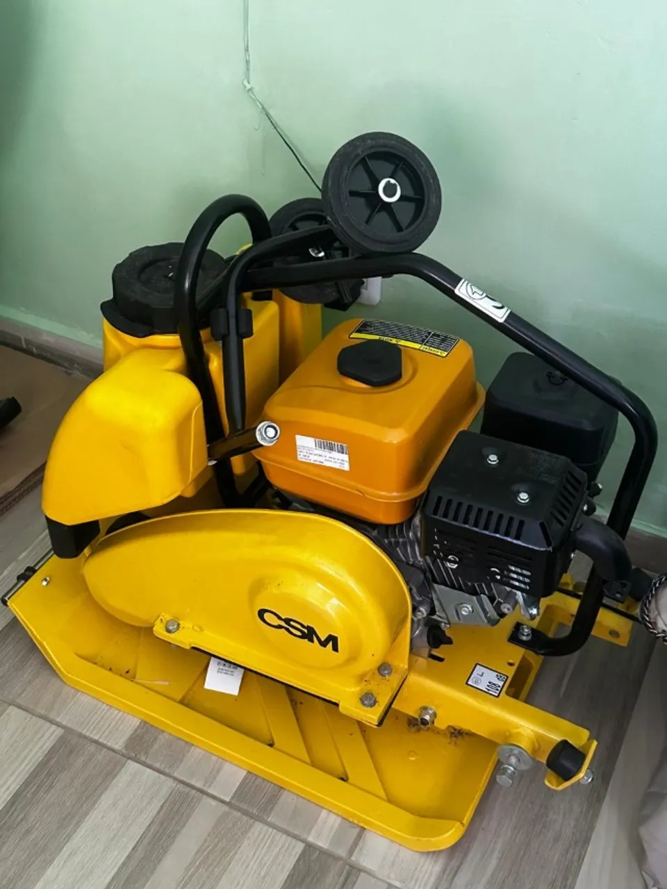 Compactador de Solo Placa (Placa Compactadora Vibratória à Gasolina 4T)
