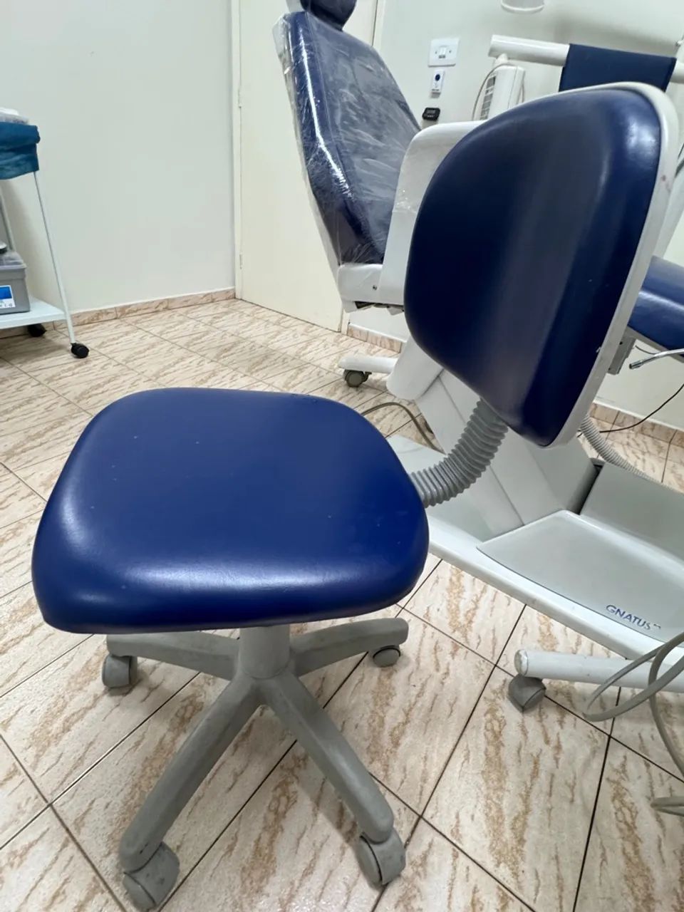 CADEIRA ODONTOLÓGICA GNATUS - DENTISTA - Foto 4