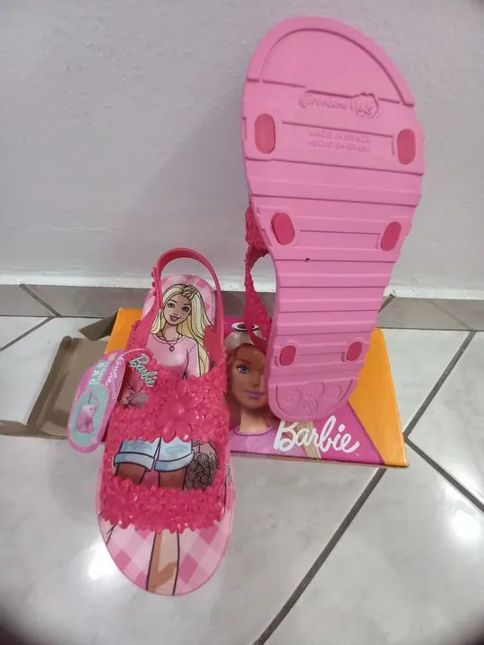 Sandália Barbie NOVA - Foto 3