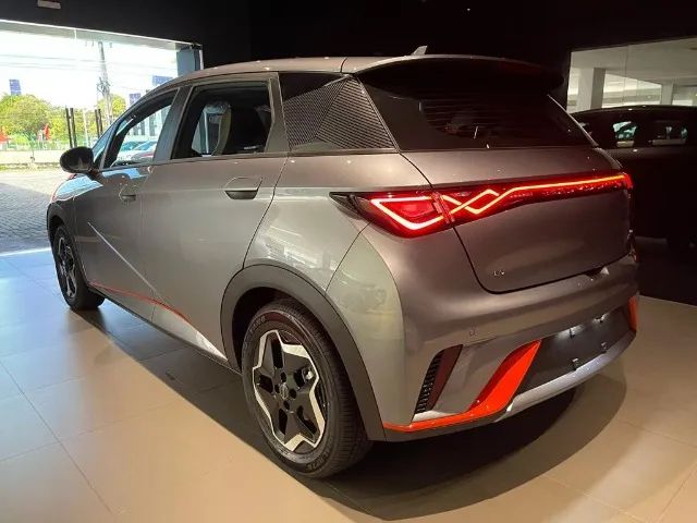 BYD Dolphin GS *Zero KM* 95 cavalos 6 anos de garantia. - Foto 4