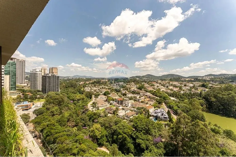 Studios à venda em Alphaville, Barueri , vista eterna para o Parque 18 do Forte. 17º andar