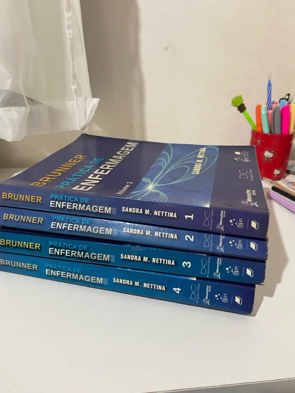 Livro Brunner práticas de Enfermagem