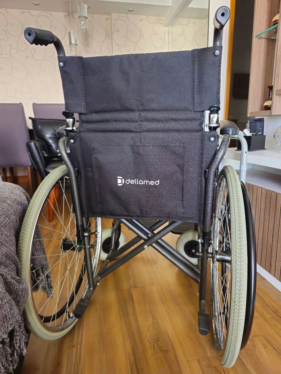 Cadeira de Rodas, cadeira higiênica, andador  - Foto 2